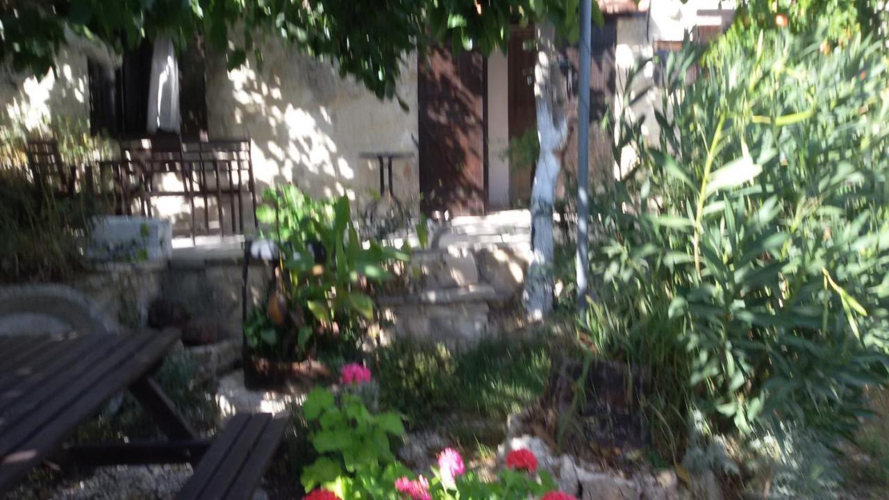 Loxandra Inn Káthikas Exterior foto